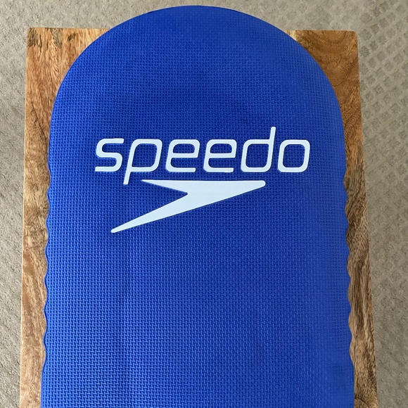 SPEEDO Swim Kickboard - Picture 1 of 6